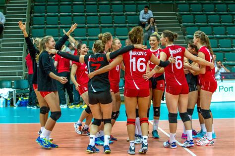 wisconsin volleyball team leaked unedited video|Police investigate after private photos, videos of Wisconsin。